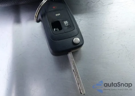 2015 Chevrolet Malibu 1Lt z USA, uszkodzony, nr VIN 1G11C5SL0FF112988